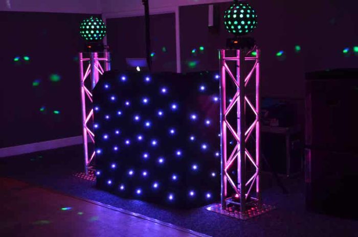 2m truss with light hire herts